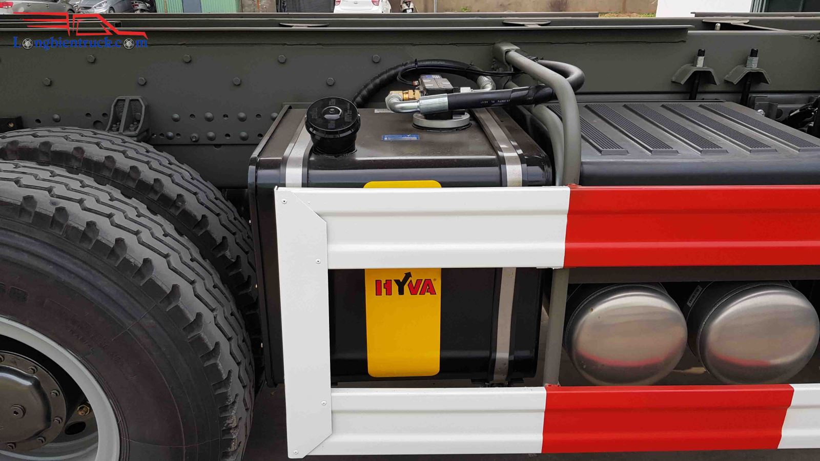 Cản sườn bảo vệ bình dầu ben