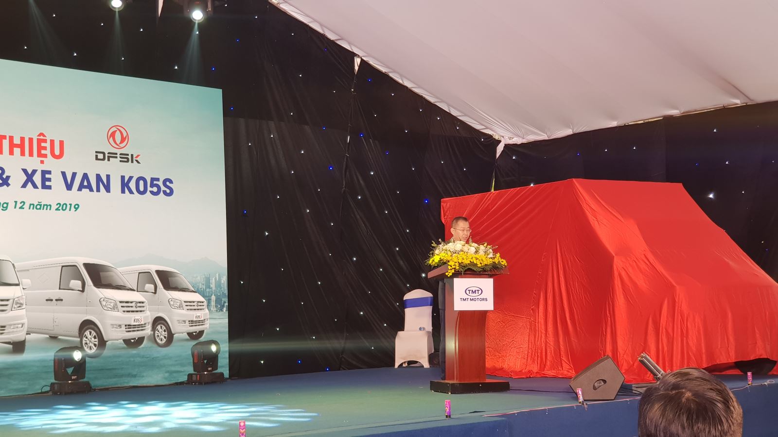 Về sự ra mắt và phát triển dòng xe mới được đại diện ông Lương Đại Dĩnh phát biểu Về sự ra mắt và phát triển dòng xe mới được đại diện ông Lương Đại Dĩnh phát biểu