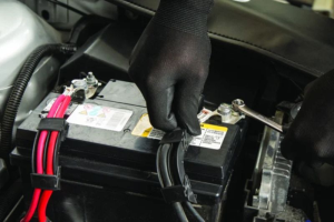 Bình Ắc Quy Xe Tải Bao Nhiêu Vôn? Giải Đáp Từ A-Z Cho Bác Tài