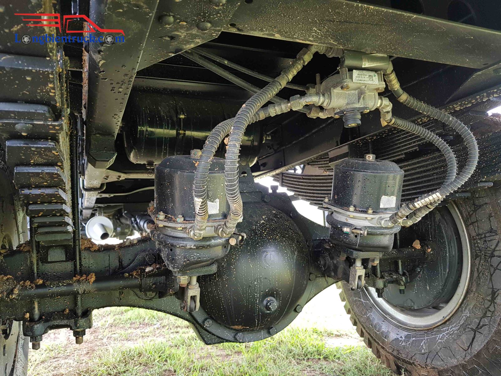 Xe tải TMT Sinotruk 8 tấn thùng khung mui bạt ST10580T