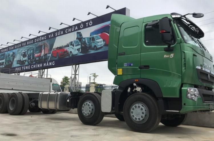 Hệ thống khung gầm chassis lồng 2 lớp và 5 trục chịu tải vượt trội của xe Howo