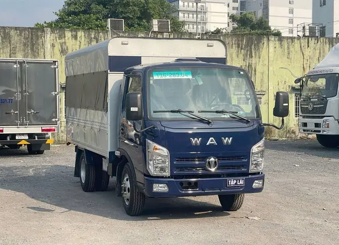 Hướng Dẫn Lái Xe Tải An Toàn Từ A-Z Cho Người Mới Bắt Đầu