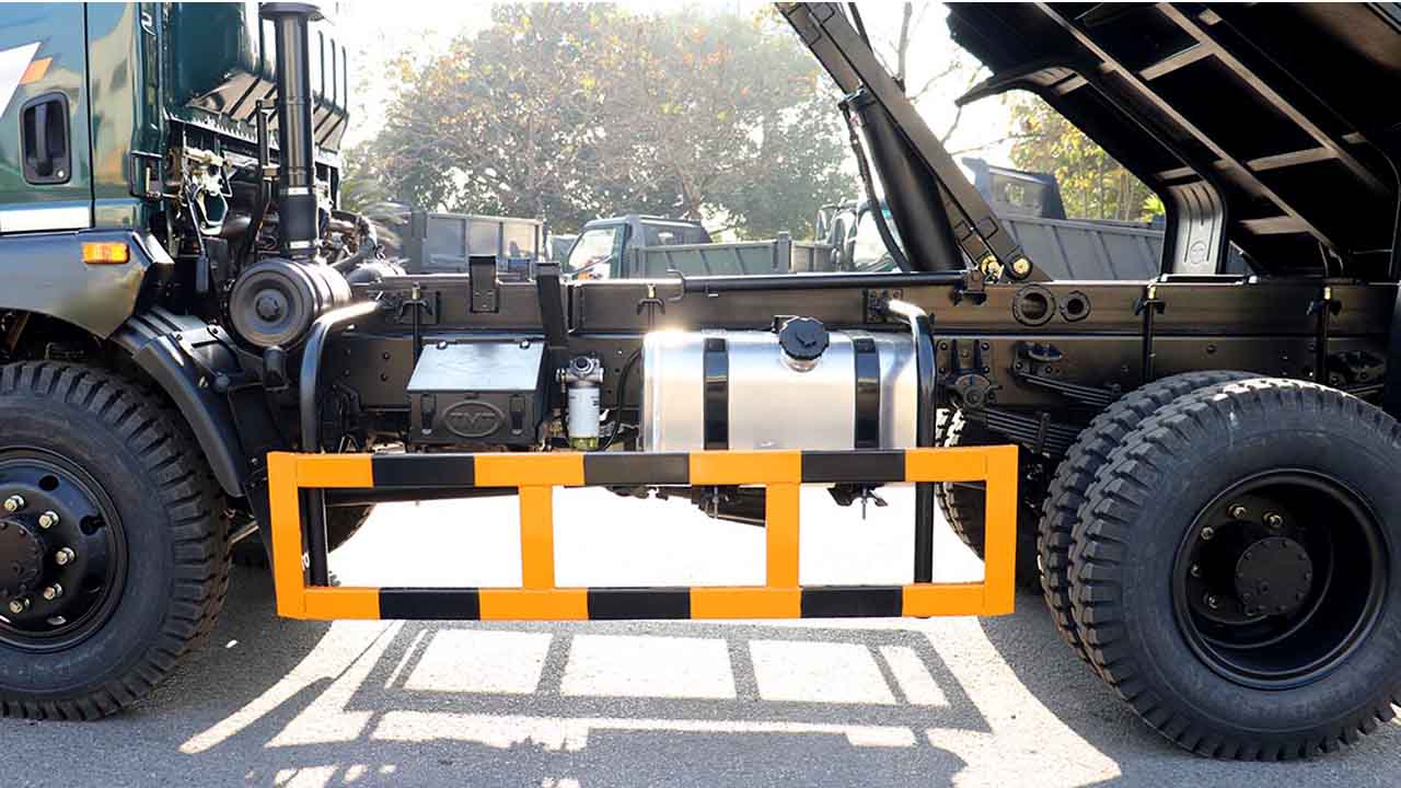 Lốp xe ben TMT 8 tấn 2 cầu dầu đời mới Lốp xe ben TMT 8 tấn 2 cầu dầu đời mới