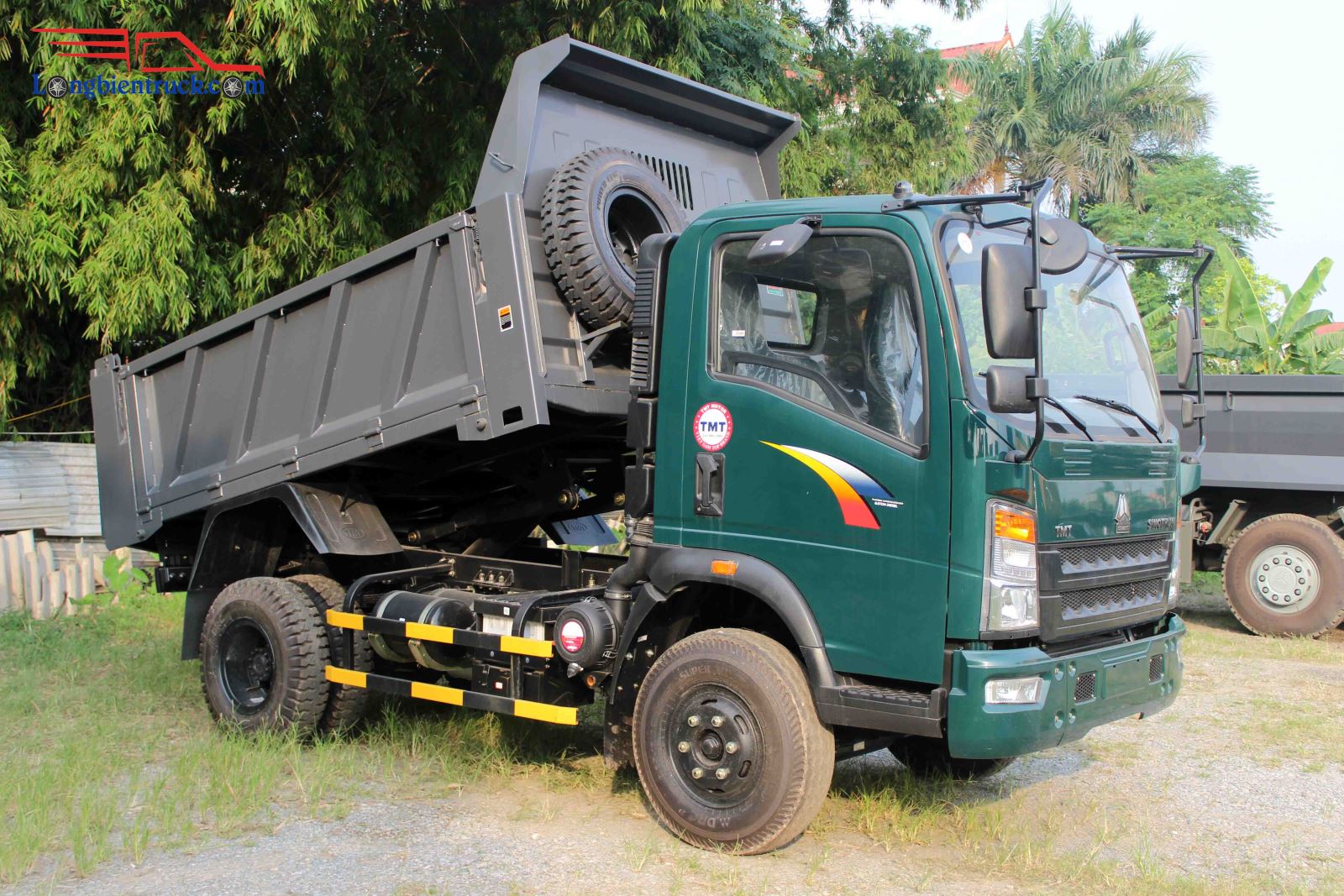 Xe tải ben TMT Sinotruk 6.5 tấn ST8165D