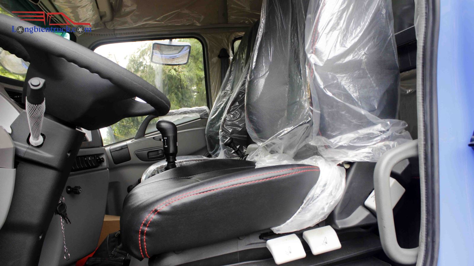 Nội thất xe ben Trường Giang 7.8 tấn cầu dầu