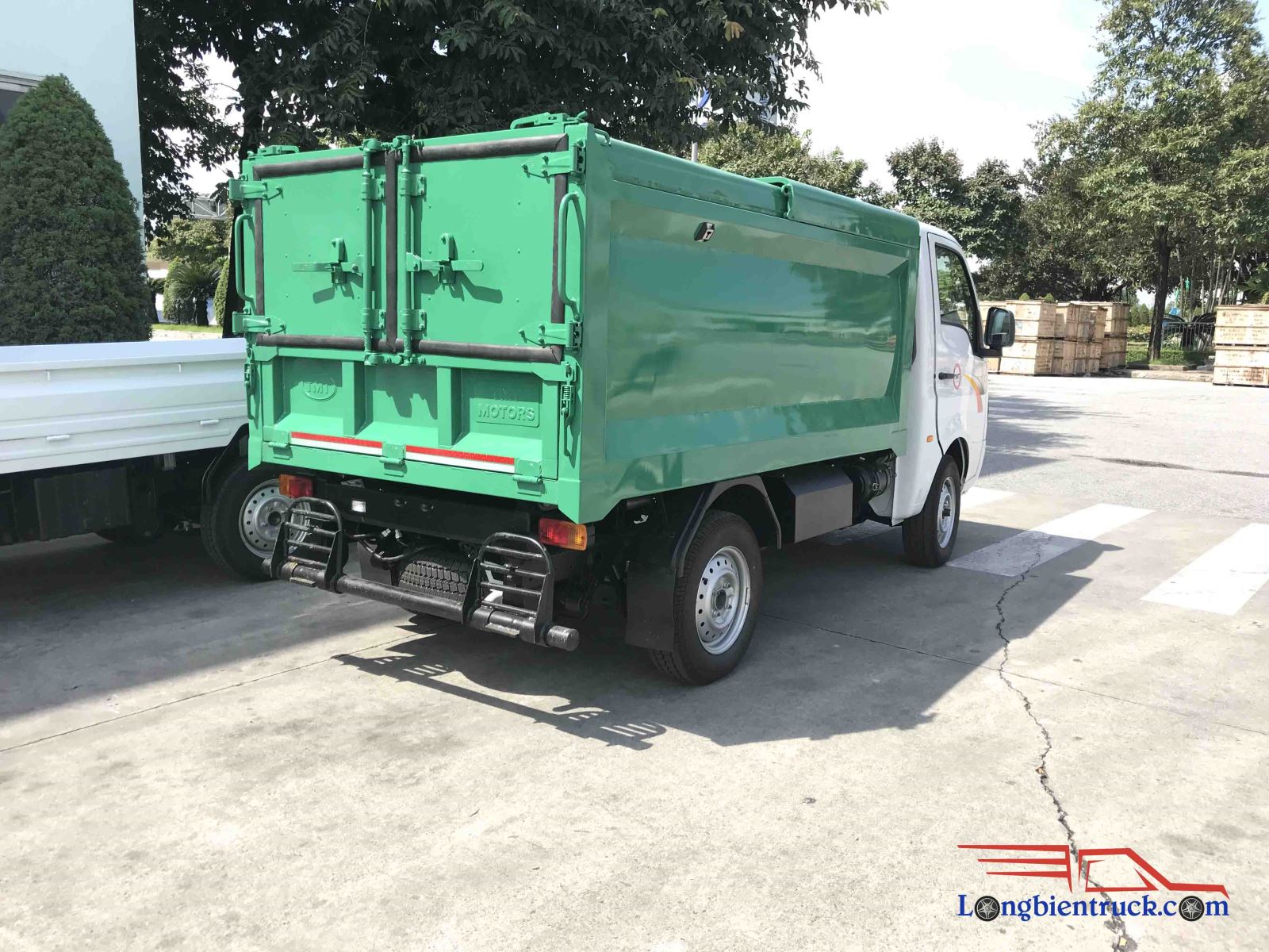 Xe tải TMT TATA Super ACE 900kg chở rác chuyên dụng
