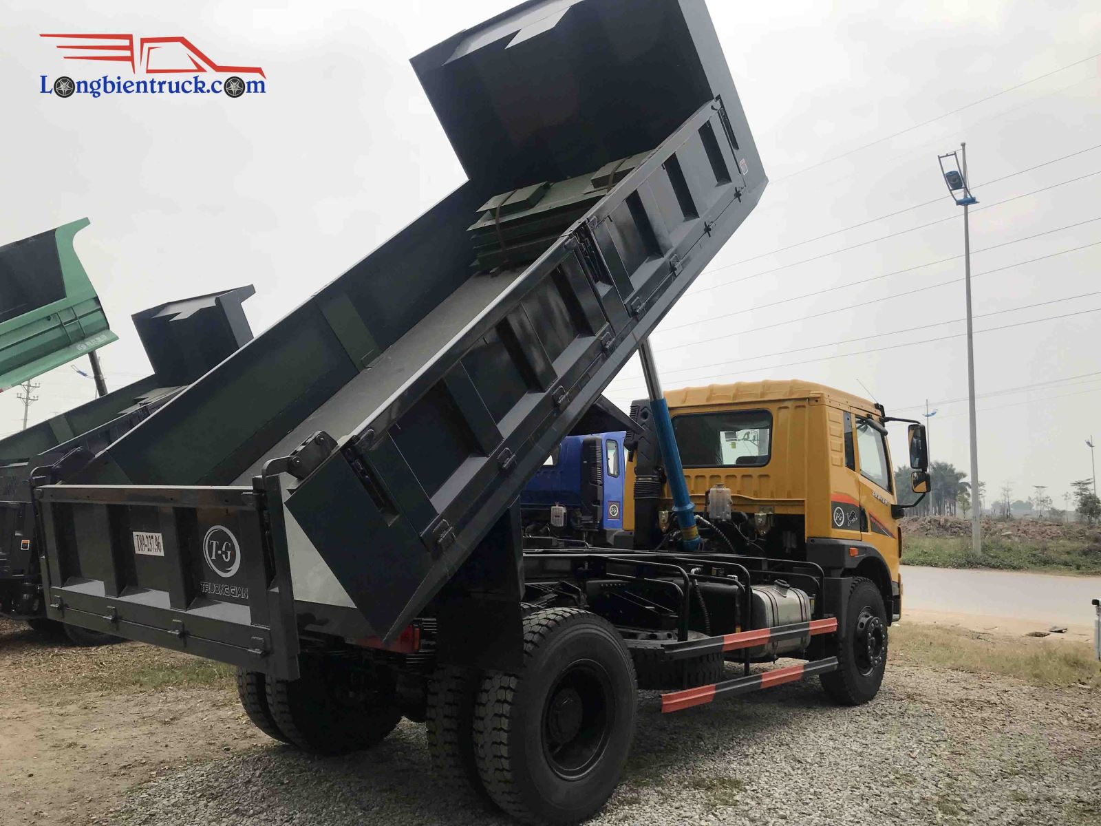 Thùng hàng xe ben Trường Giang 7.7 tấn cầu dầu Thùng hàng xe ben Trường Giang 7.7 tấn cầu dầu