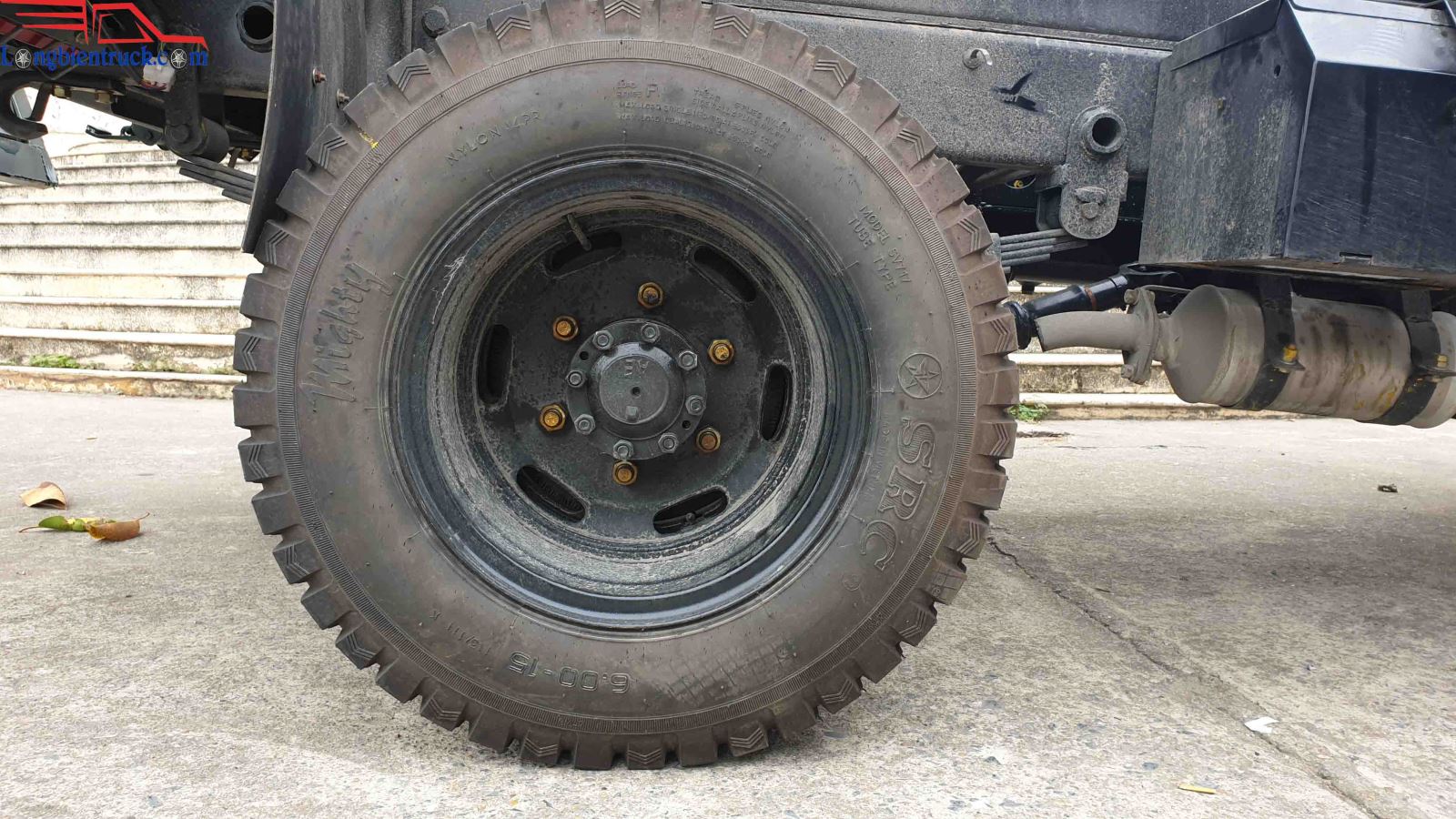 Xe tải ben Hoa Mai 2.35 tấn Euro 4 mẫu mới nhất