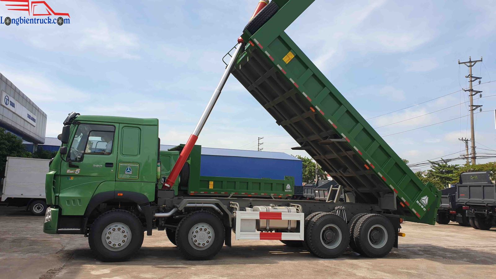 Chiều dài cơ sở của xe tải ben Howo 4 chân Chiều dài cơ sở của xe tải ben Howo 4 chân