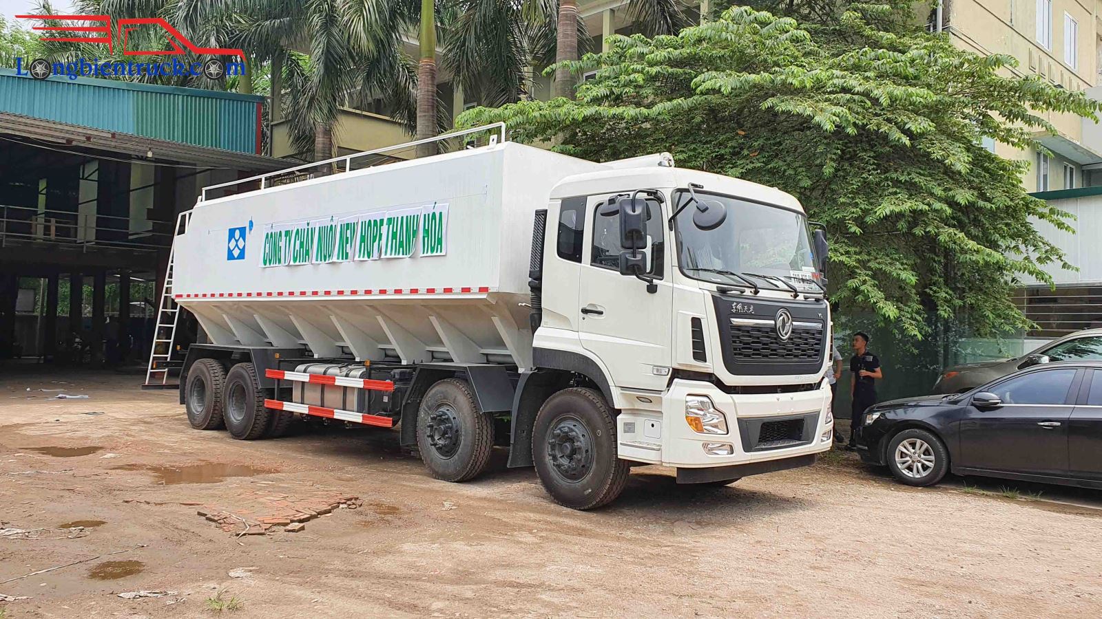 Xe chở cám viên một trong các dòng phối bộ hoàn hảo nhất