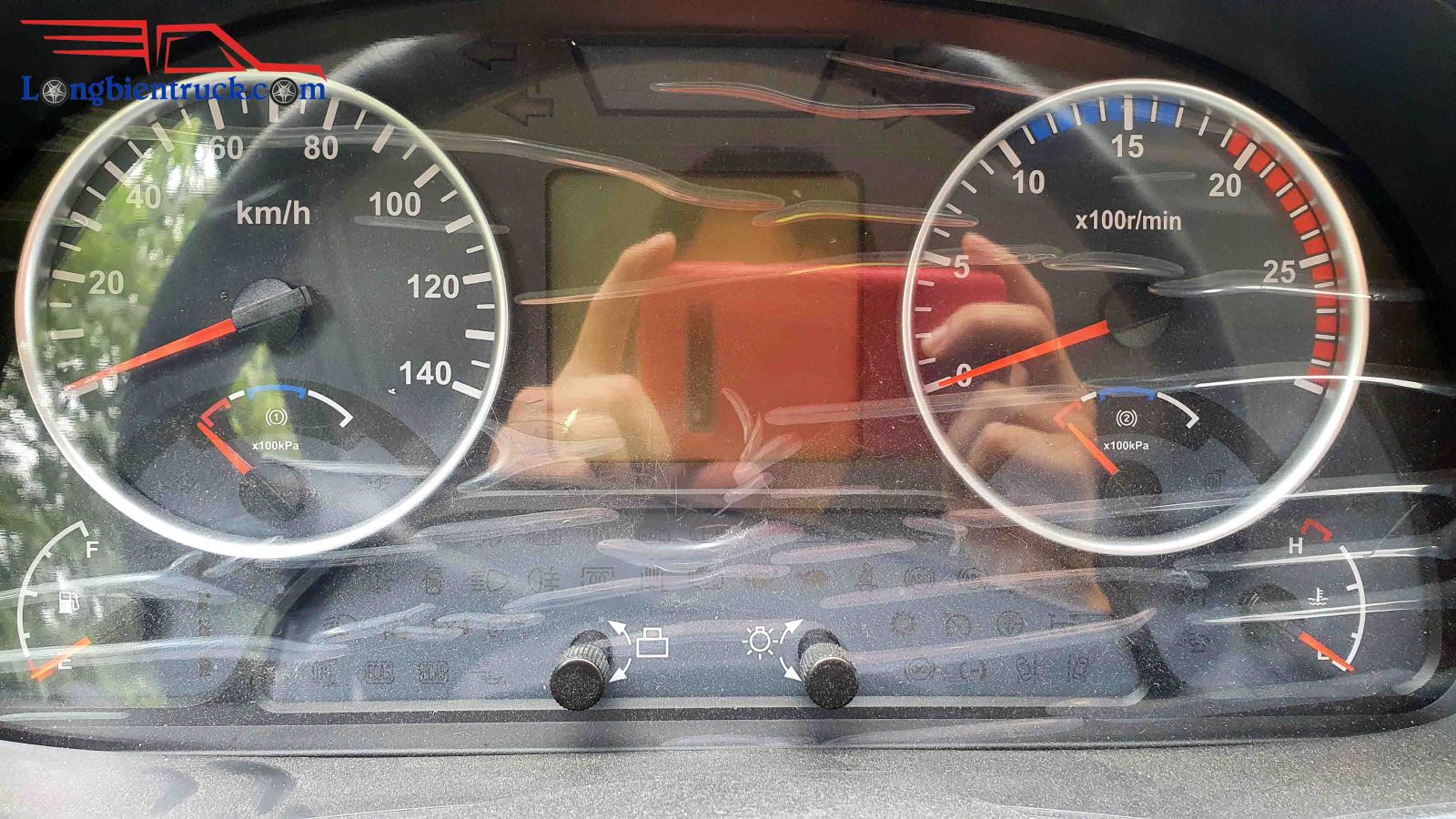 Bảng đồng hồ hiển thị chi tiết