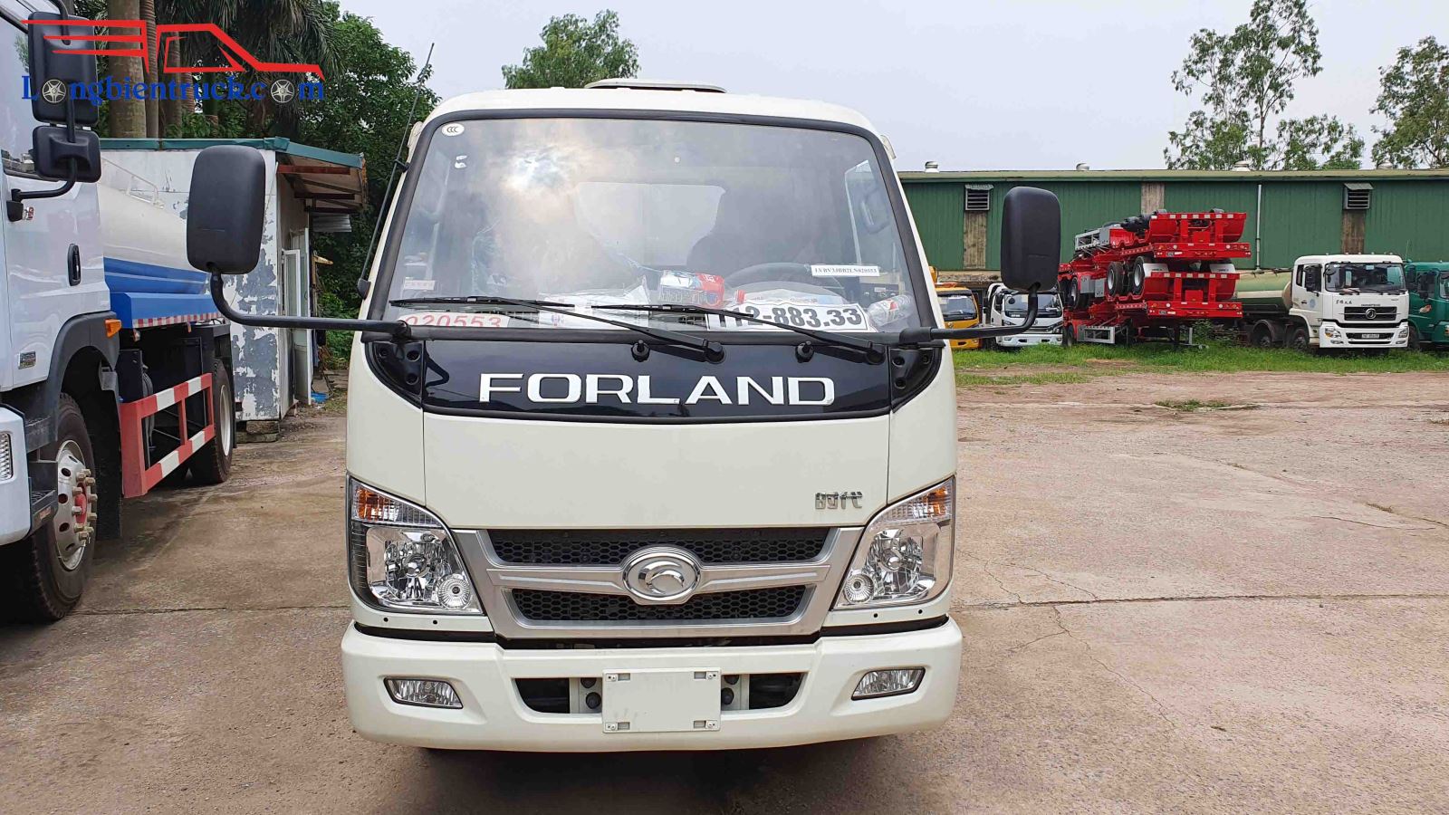 Tổng thể mặt trước của xe