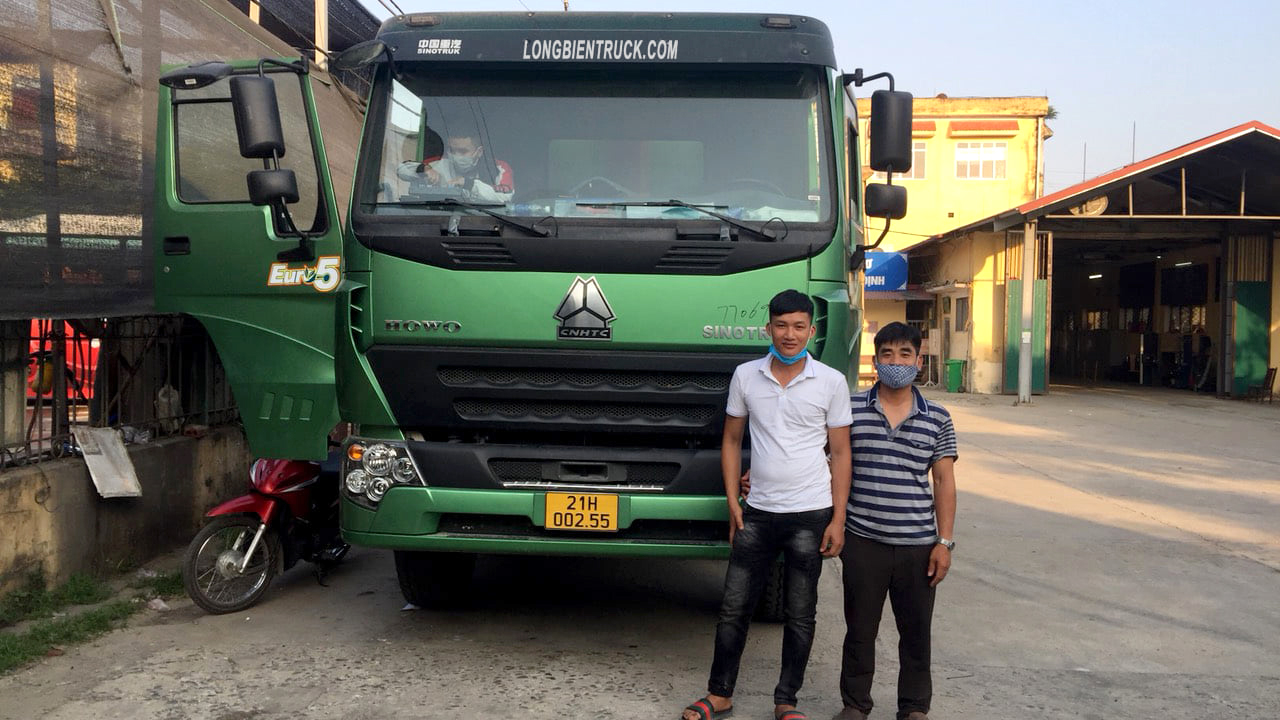 Xe tải ben Howo 4 chân đăng ký biển vàng Xe tải ben Howo 4 chân đăng ký biển vàng