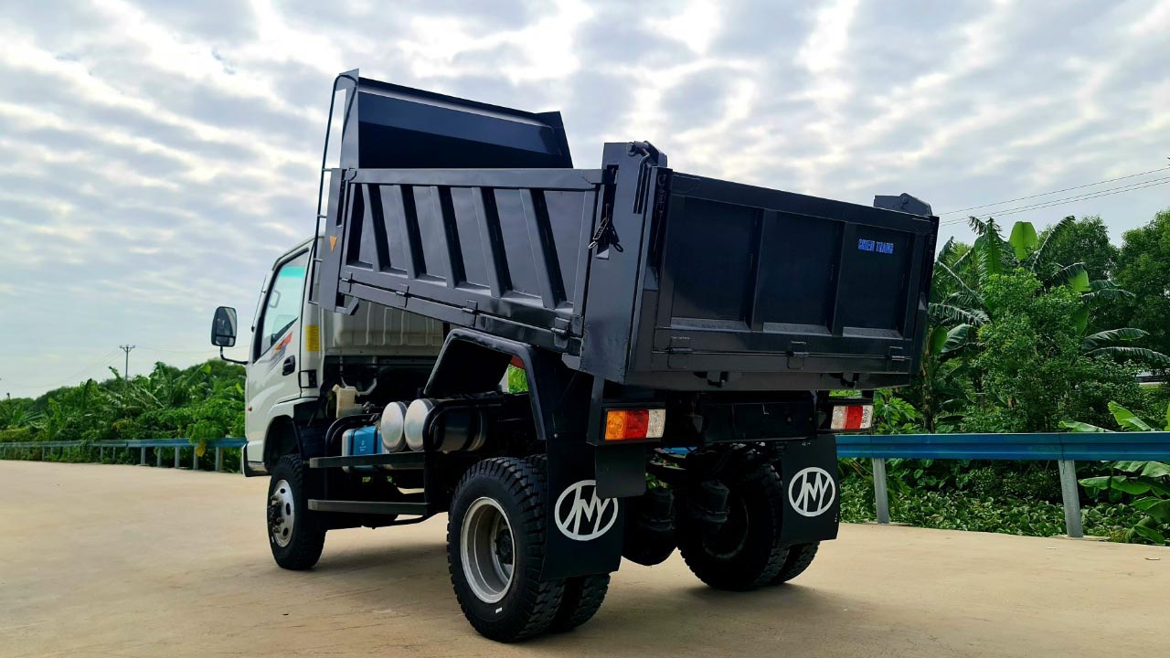 Thùng hàng xe tải ben Chiến Thắng 4.65 tấn 2 cầu Thùng hàng xe tải ben Chiến Thắng 4.65 tấn 2 cầu