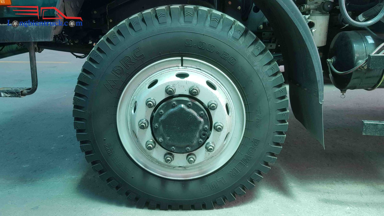 Lốp của xe FAW 7t75