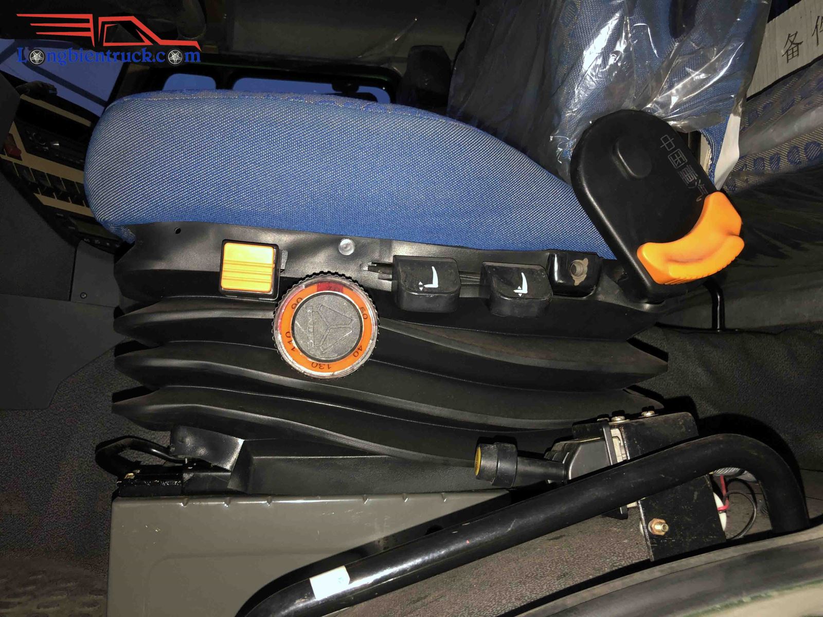 Ghế lái là ghế bóng hơi