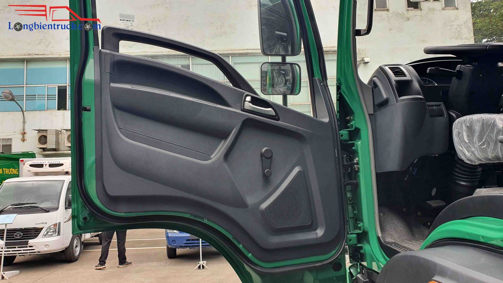 Cửa cabin lên xe Cửa cabin lên xe