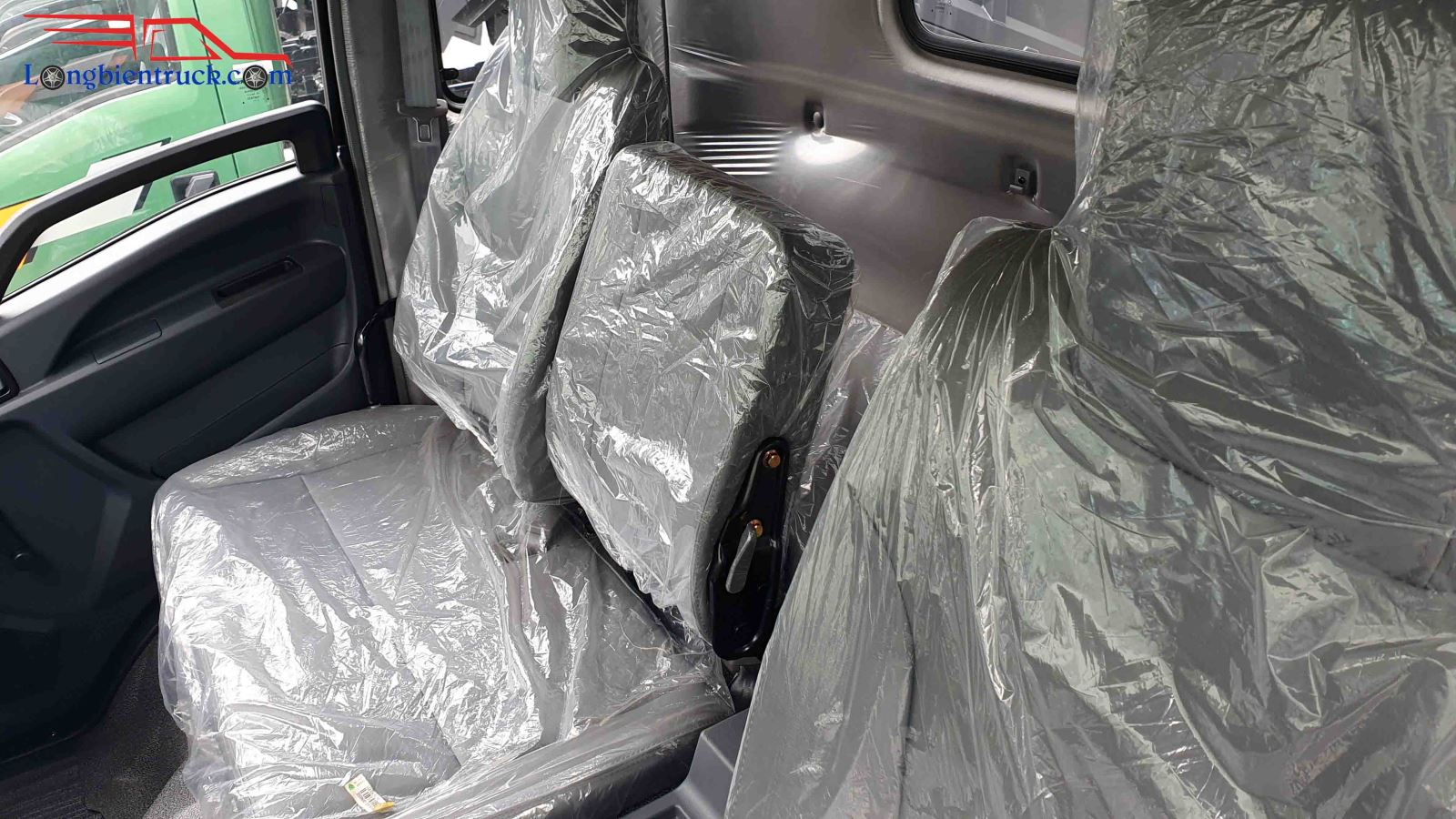 Khoang cabin rộng rãi thoải mái Khoang cabin rộng rãi thoải mái