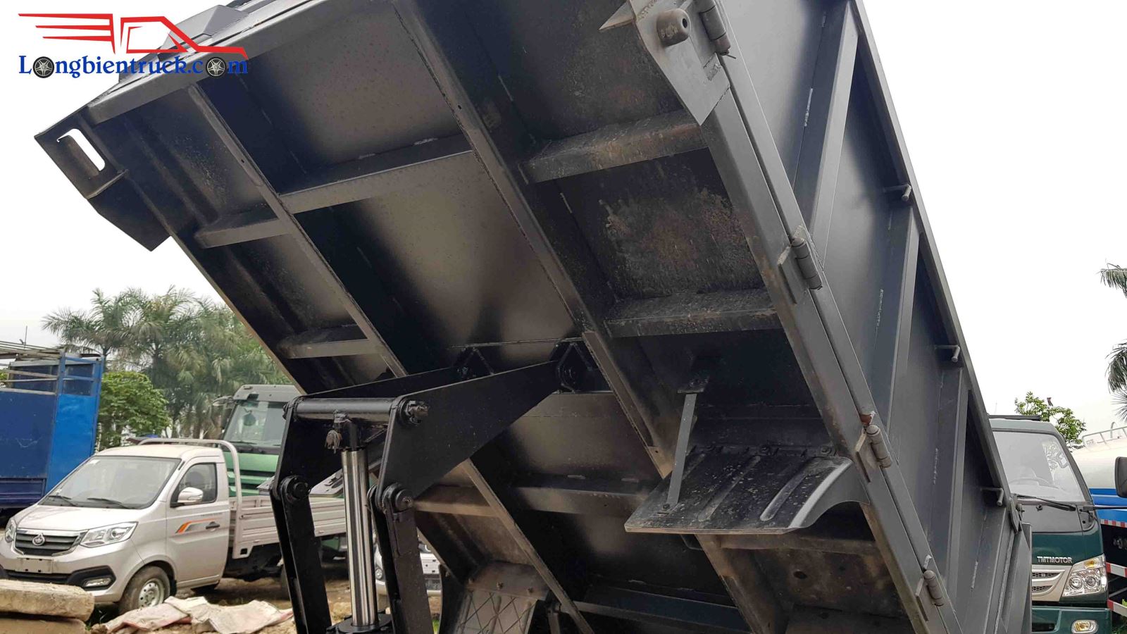 Xe tải ben TMT 2.4 tấn Euro 4 ZB5024D