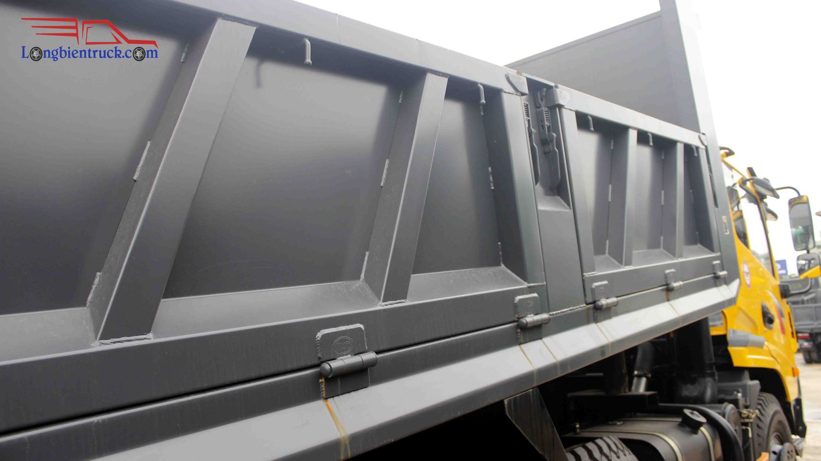 Phần thùng xe Phần thùng xe