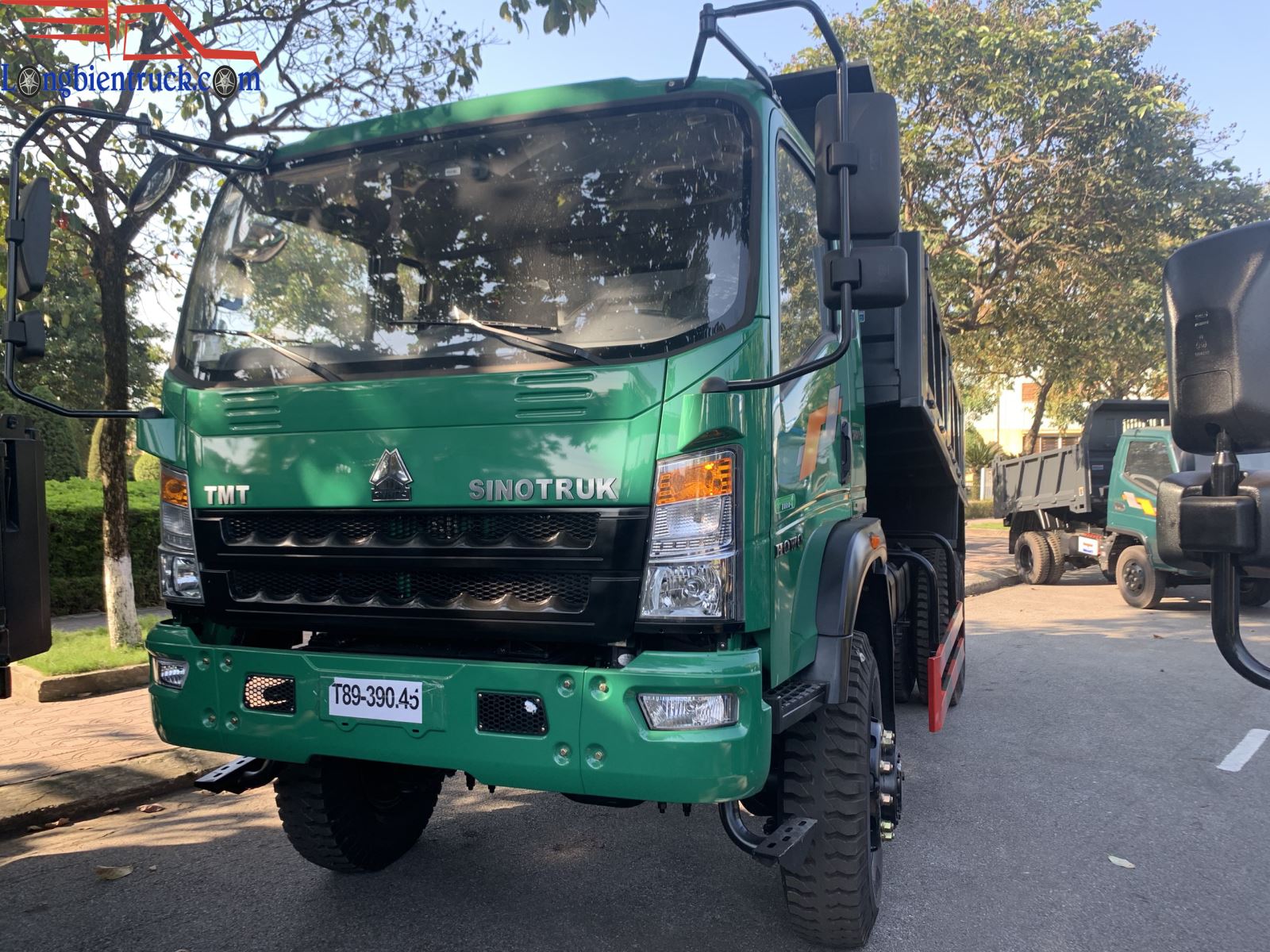 Mặt trước cabin xe tải ben TMT Sinotruk 7.1 tấn 2 cầu dầu Mặt trước cabin xe tải ben TMT Sinotruk 7.1 tấn 2 cầu dầu