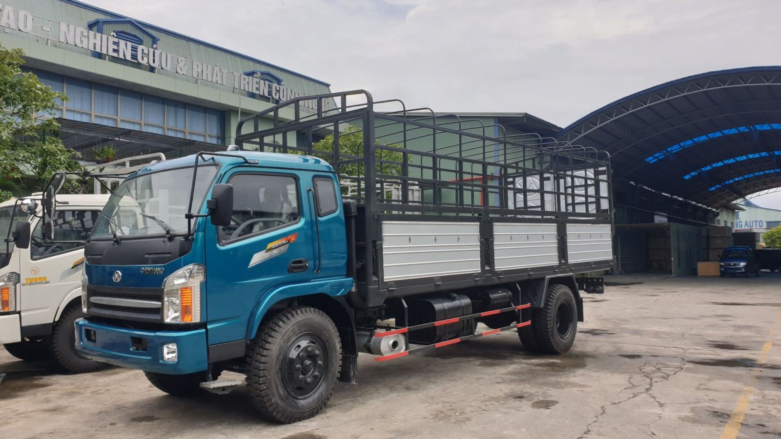 Xe tải Chiến Thắng 7t2 thùng khung mui bạt dài 6m7