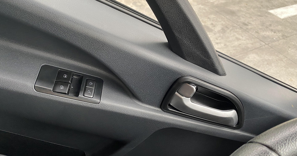 Kính chỉnh điện xe tải HOWO 130 Kính chỉnh điện xe tải HOWO 130