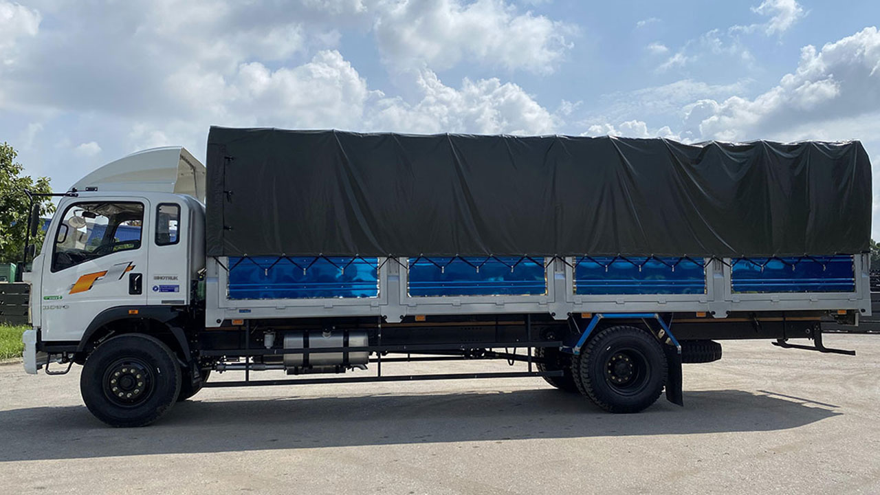 Xe tải HOWO 160 tải trọng 8 tấn thùng dài 8m1 Euro 4