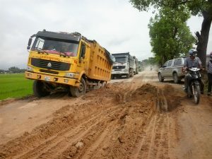 Xe Tải Mắc Lầy: 7 Bước Xử Lý Nhanh Gọn & Kinh Nghiệm Xương Máu