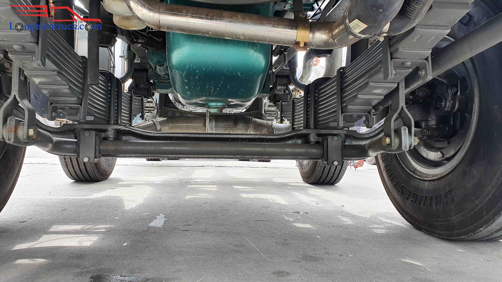 Khung gầm trước của xe