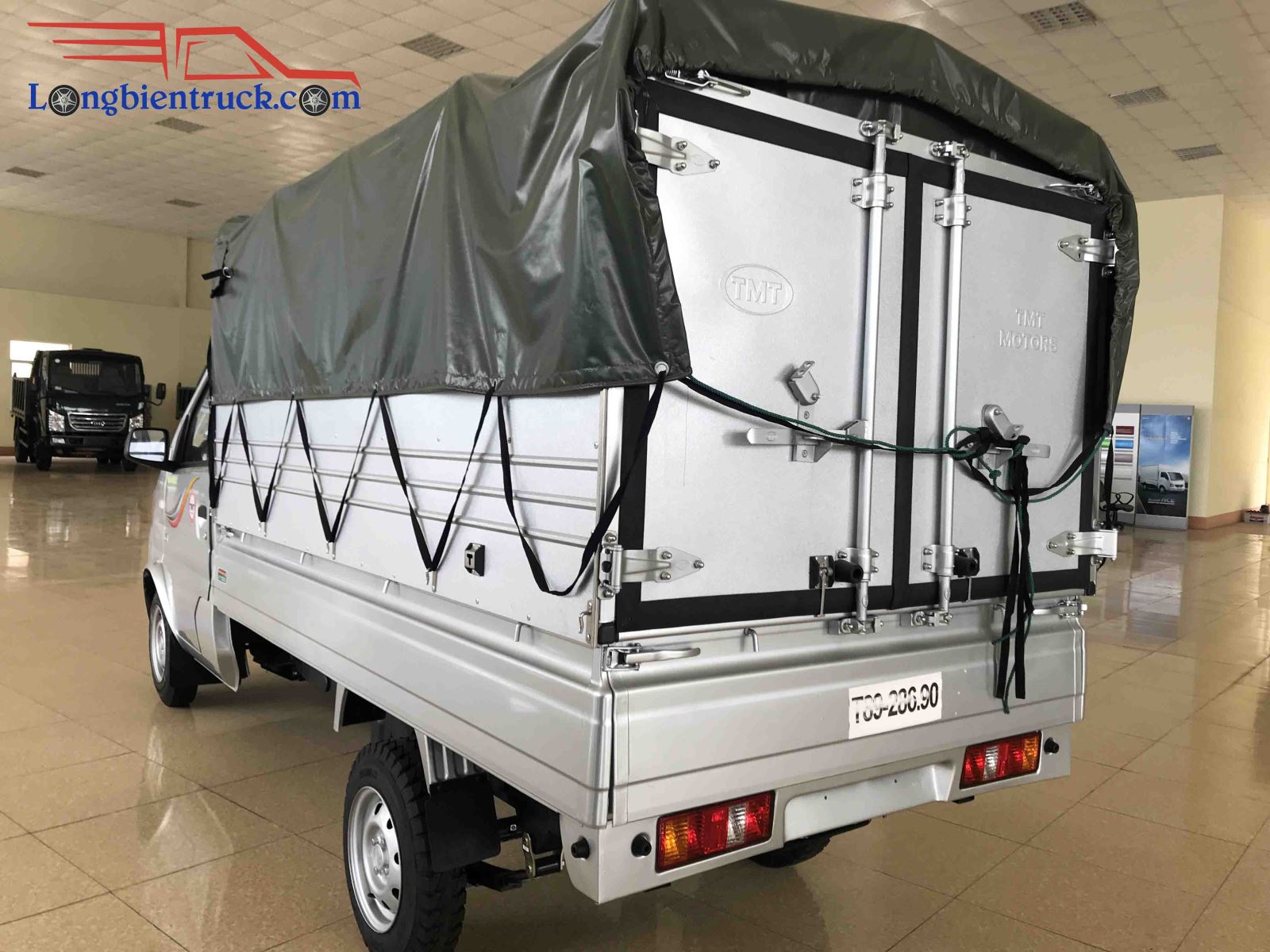 Hệ thống khung gầm chắc chắn, thùng bệ đẹp sẵn sàng cùng các bác tài chạy hàng Hệ thống khung gầm chắc chắn, thùng bệ đẹp sẵn sàng cùng các bác tài chạy hàng