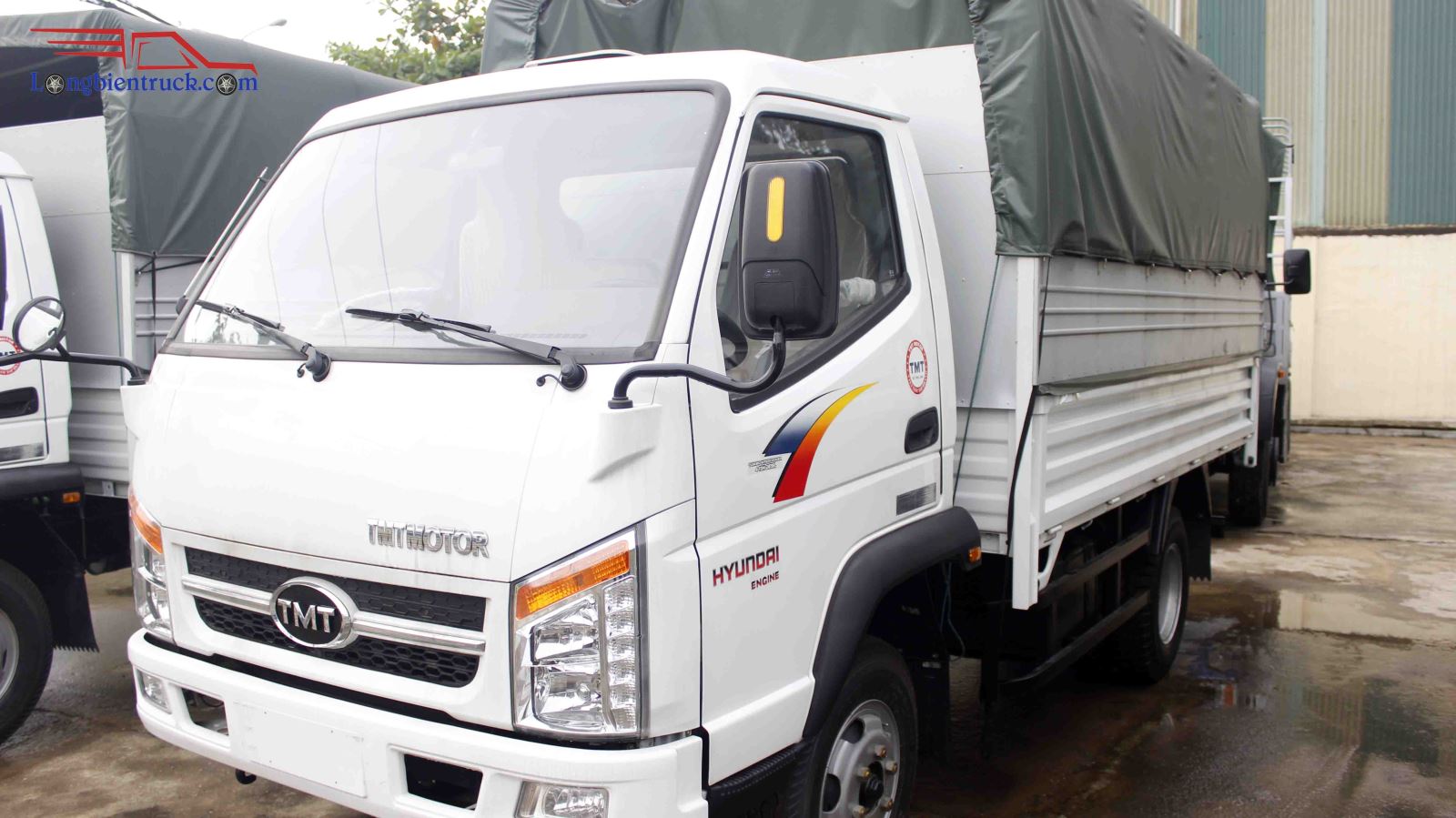 Xe tải thùng TMT 3.5 tấn động cơ Huyndai HD7335T