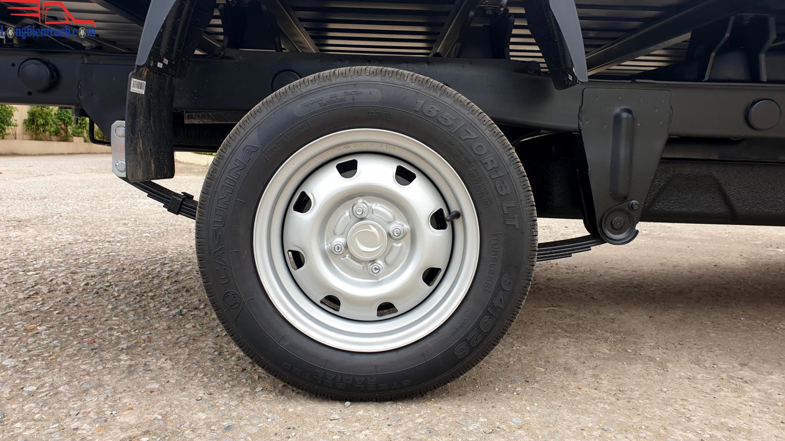 Xe tải TMT DFSK K01 880kg thùng khung mui phủ bạt