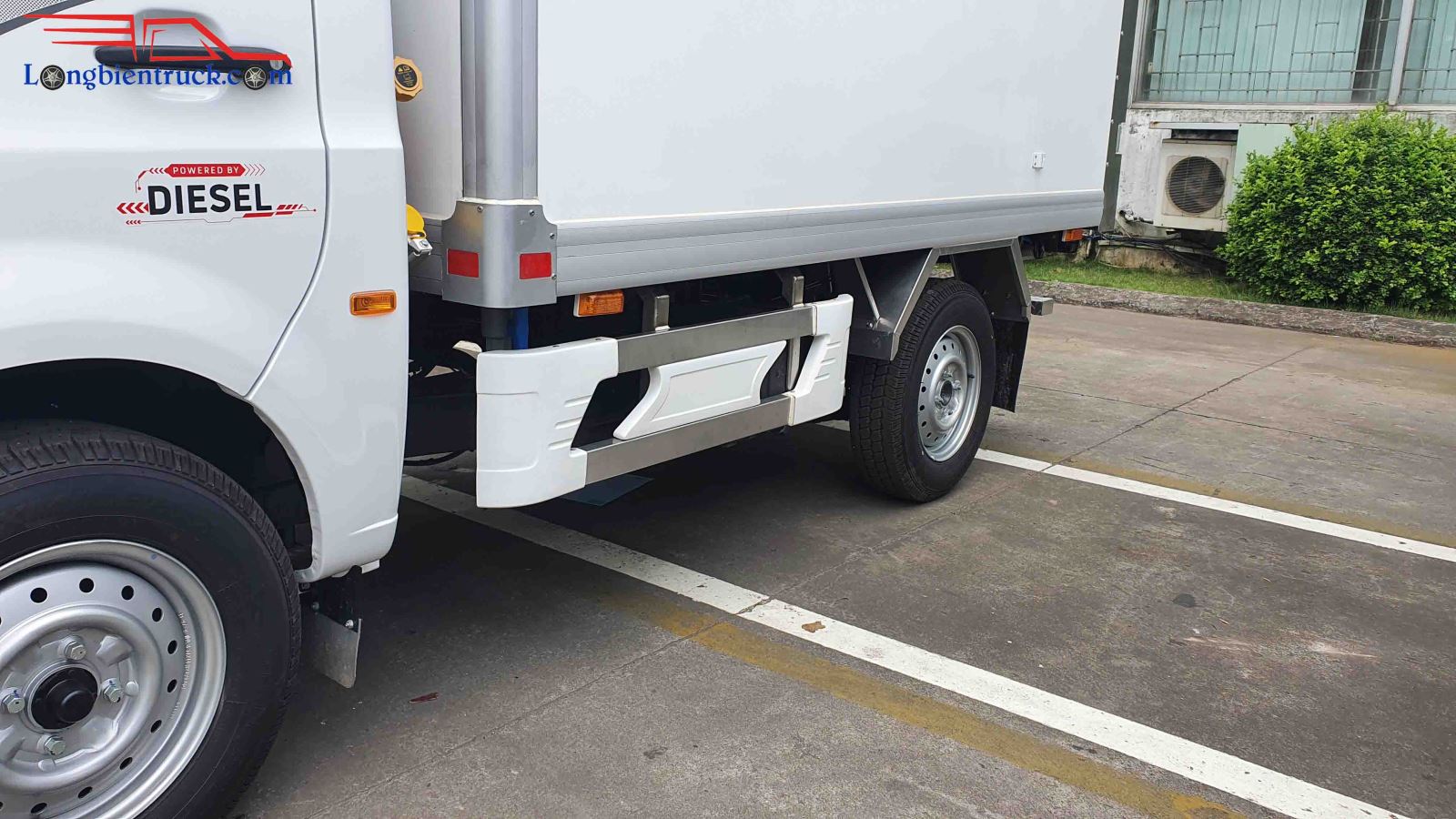 Các cản sườn quanh xe Các cản sườn quanh xe