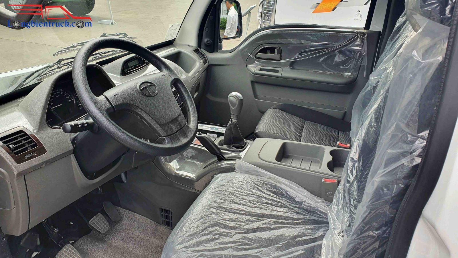 Xe tải TMT TATA 1.2 tấn thùng đông lạnh Euro 4