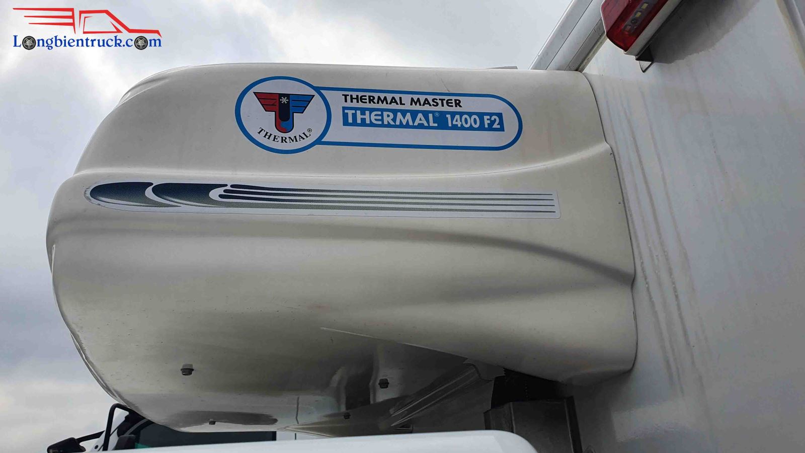 Máy làm lạnh công suất cỡ lớn Máy làm lạnh công suất cỡ lớn