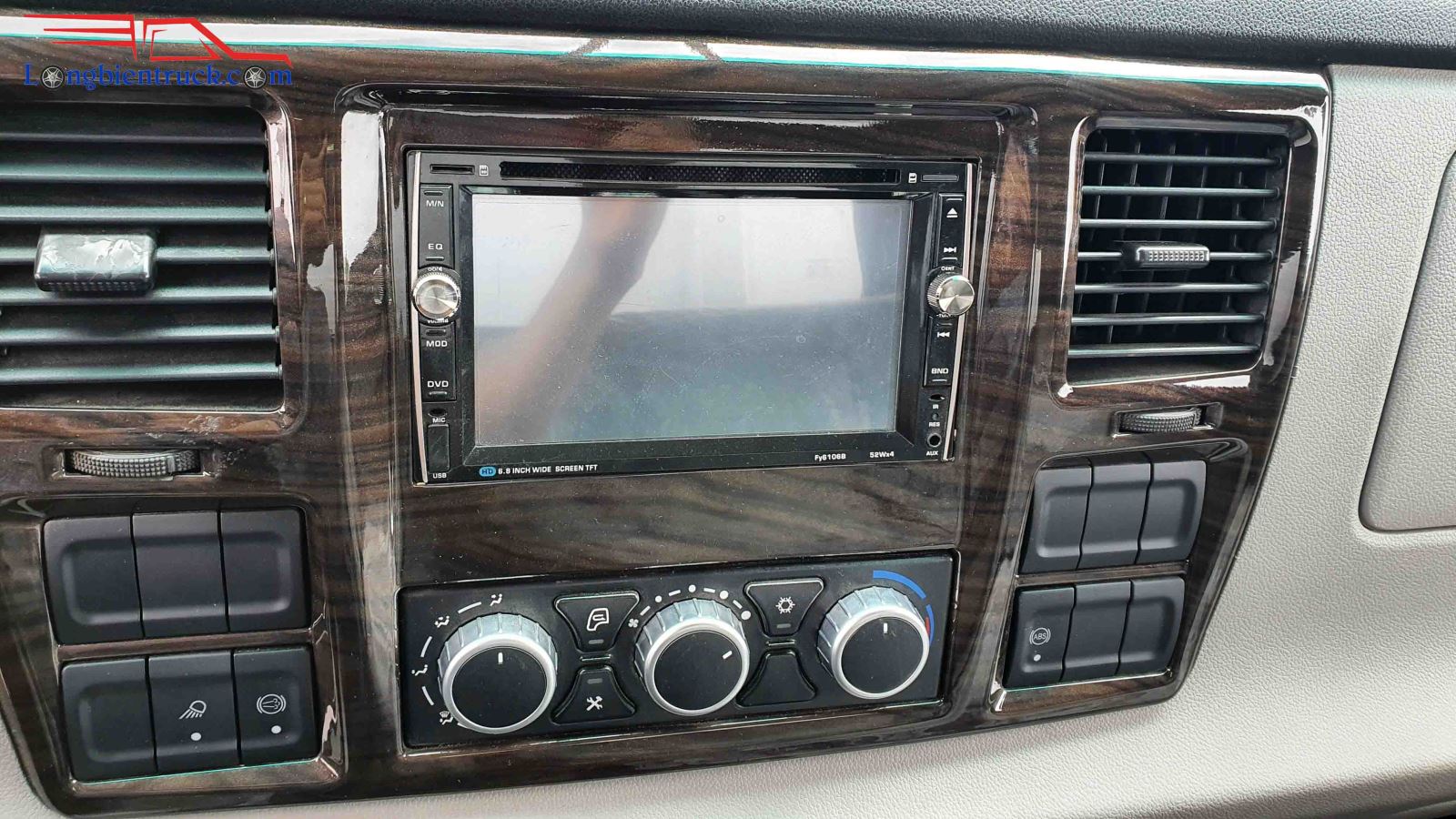 Bảng điều khiển trung tâm táp lô Bảng điều khiển trung tâm táp lô