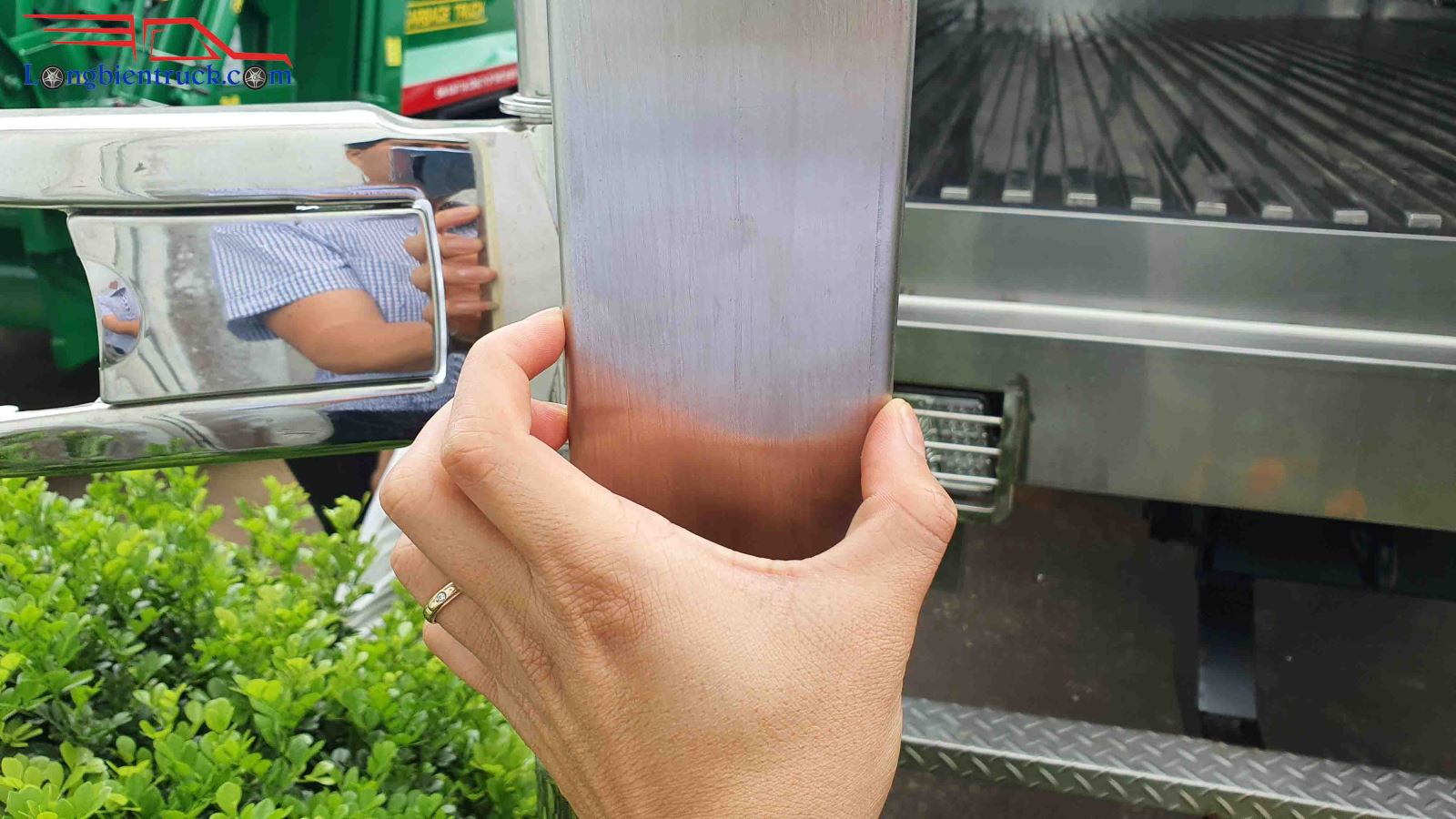 Xe tải TMT TATA Ultra 1014 thùng đông lạnh