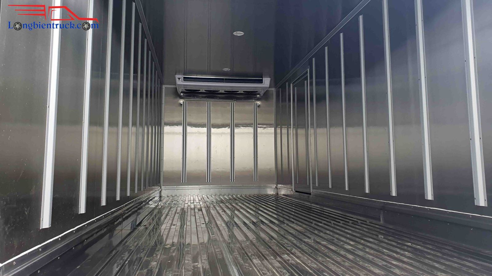 Xe tải TMT TATA Ultra 1014 thùng đông lạnh