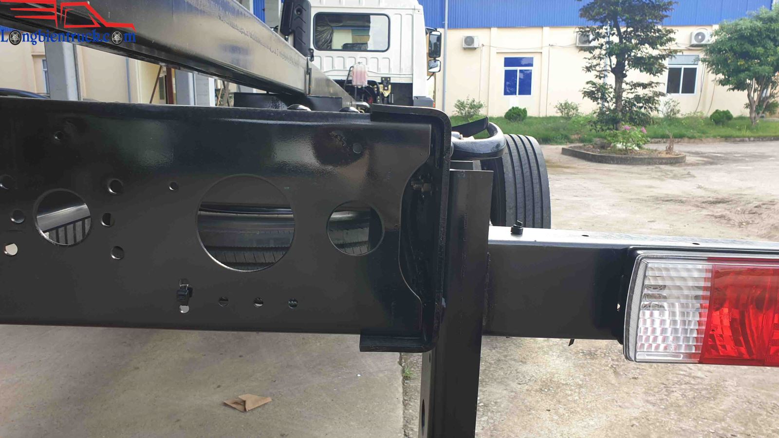Khung xe tải Trường Giang 7.1 tấn chassis Khung xe tải Trường Giang 7.1 tấn chassis