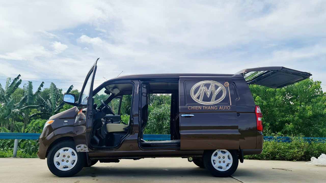 Tổng thể mặt trái xe tải van Kenbo 2 chỗ 2022