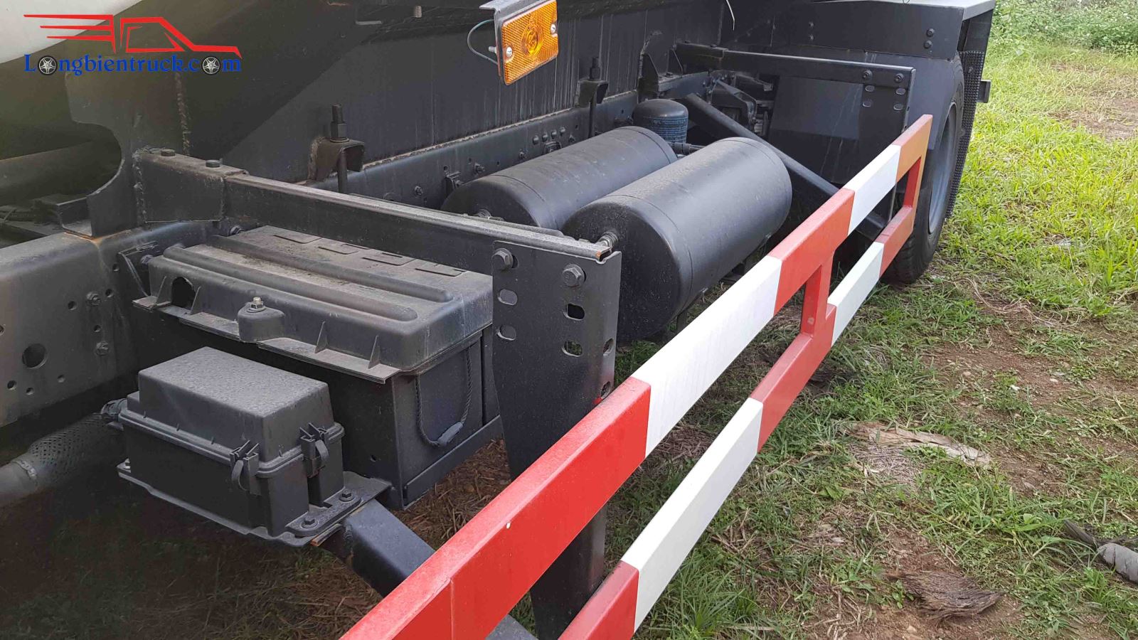 Hệ thống cản sườn Hệ thống cản sườn