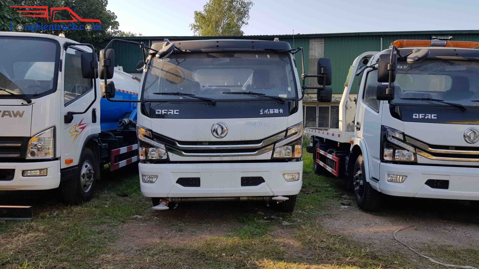 Xe phun nước rửa đường 5 khối dongfeng nhập khẩu Euro 5