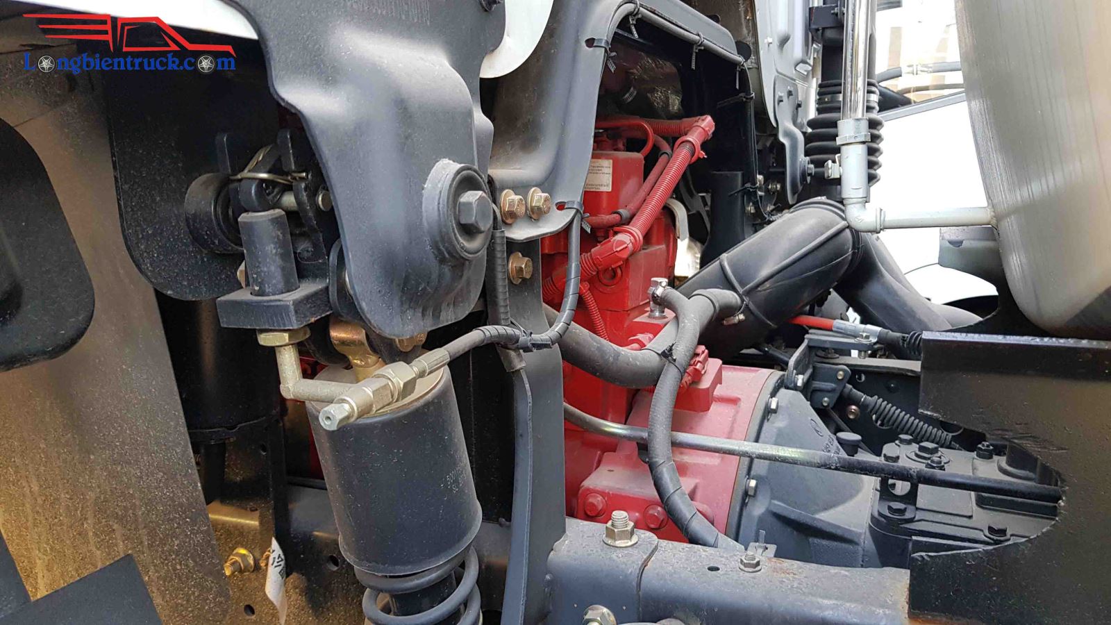 Xe phun nước rửa đường 9 khối dongfeng nhập khẩu Euro 5