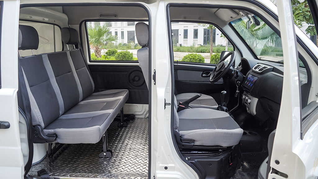Nội thất xe tải van TMT K05S 5 chỗ
